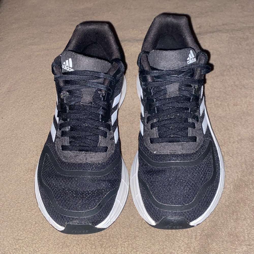 Youth Adidas gyn shoe